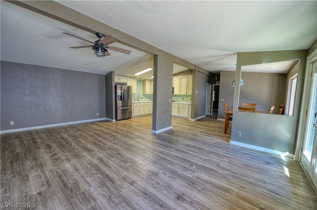5581 Wheatfield Drive - Photo 9