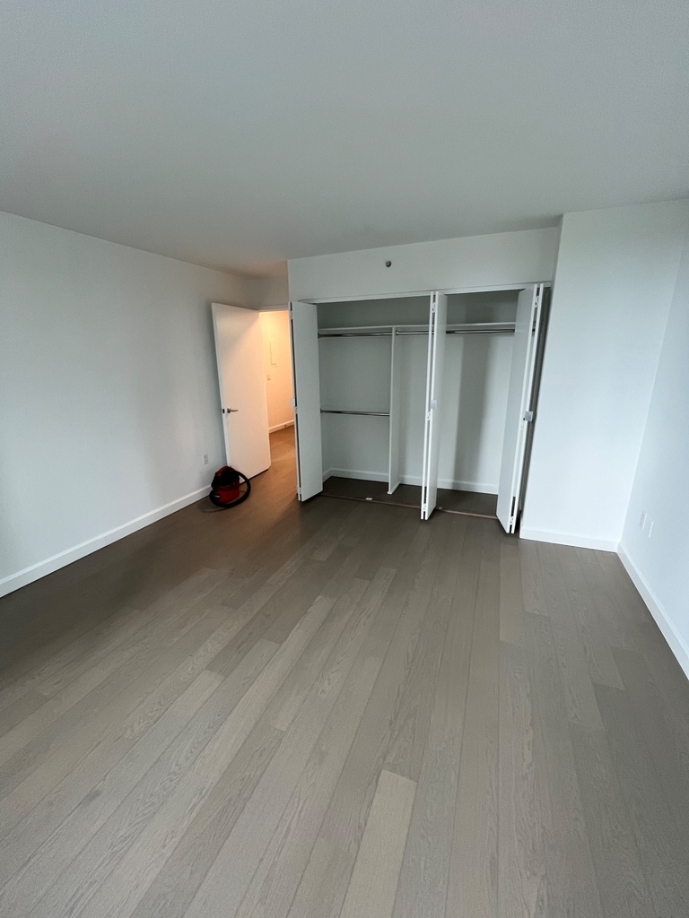 561 10th Avenue - Photo 0