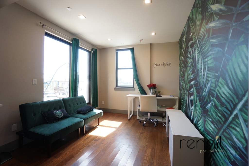 209 Troy Avenue - Photo 5