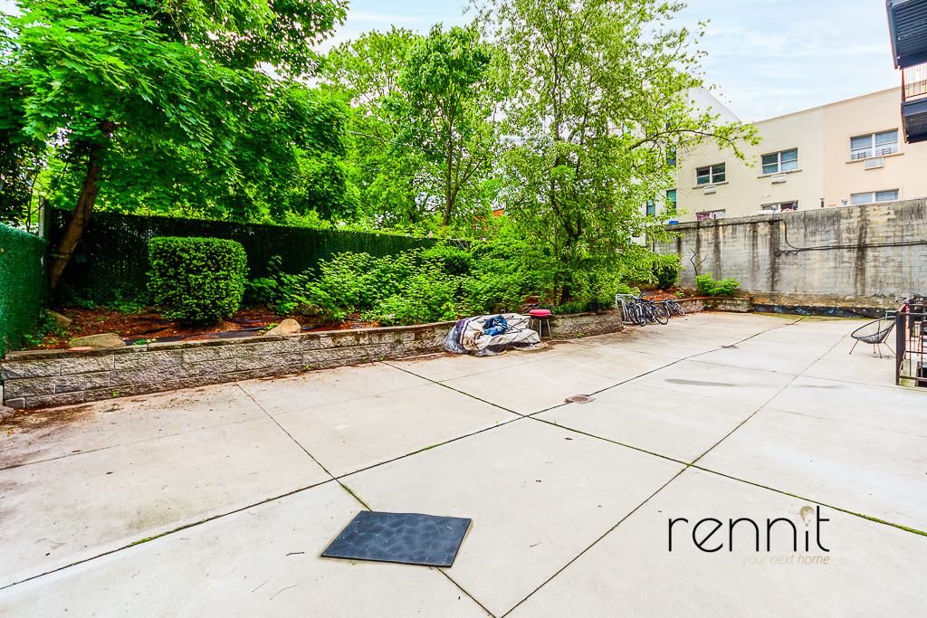 209 Troy Avenue - Photo 7