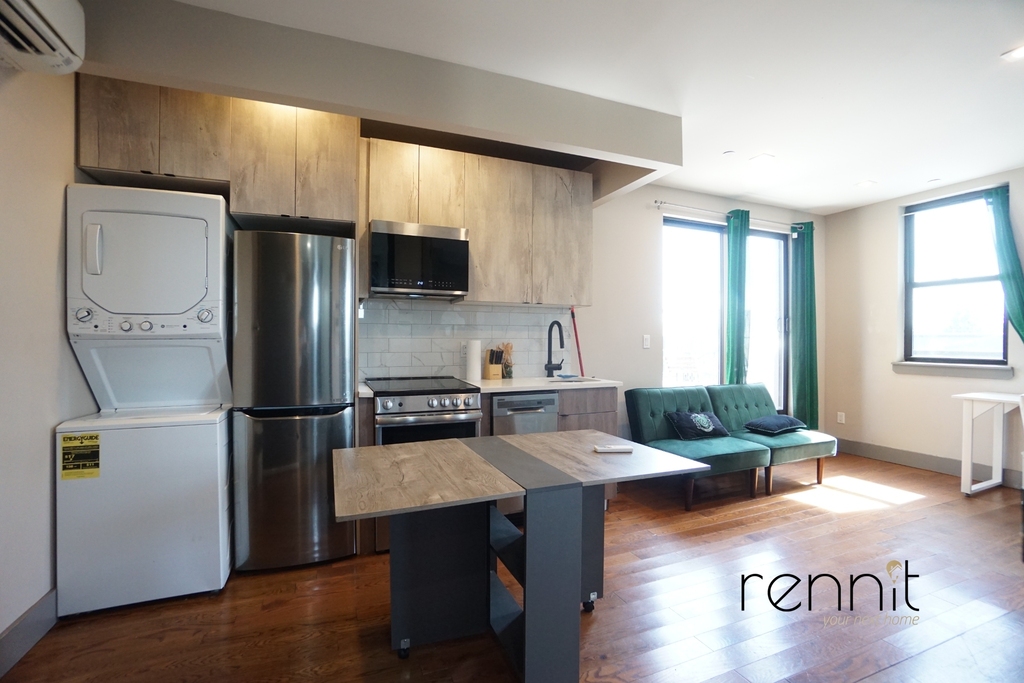 209 Troy Avenue - Photo 2