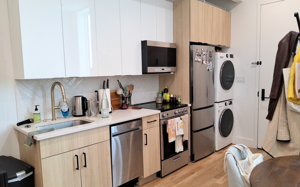 511 Meeker Avenue - Photo 1