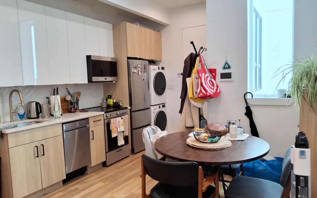 511 Meeker Avenue - Photo 2