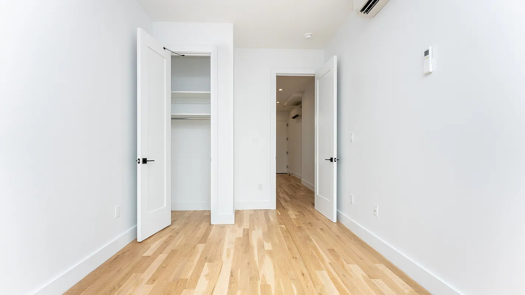 511 Meeker Avenue - Photo 4