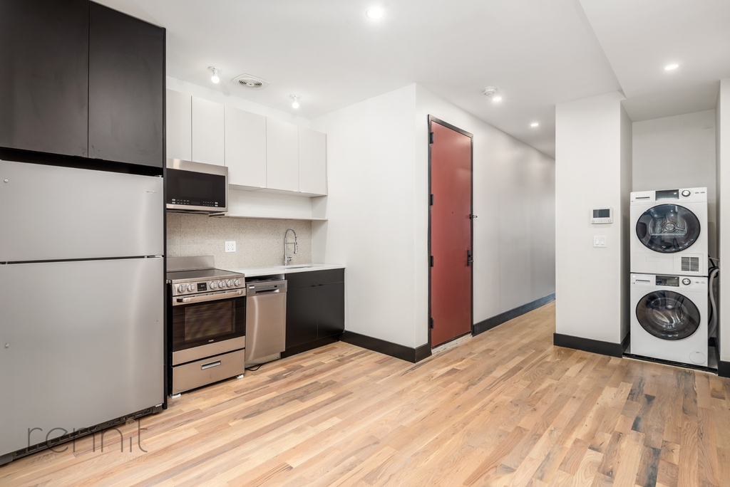127 Thames Street - Photo 0