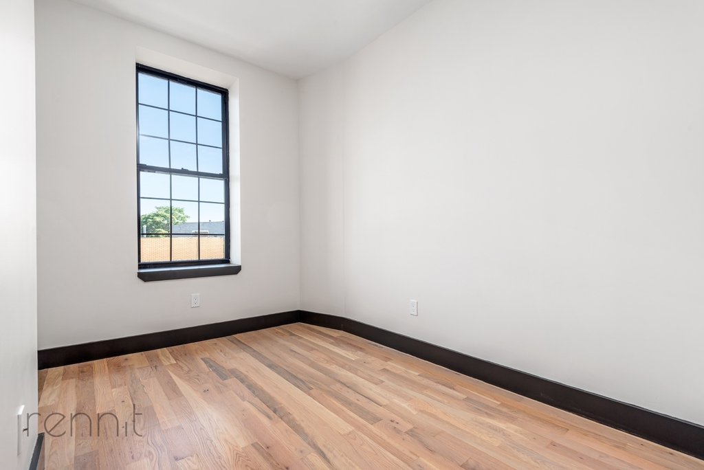 127 Thames Street - Photo 9