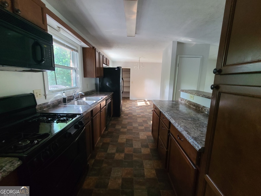 6324 Natha Avenue - Photo 6