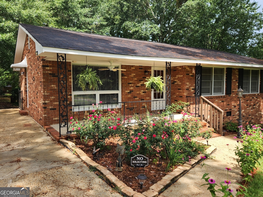 7527 Melinda Drive - Photo 1