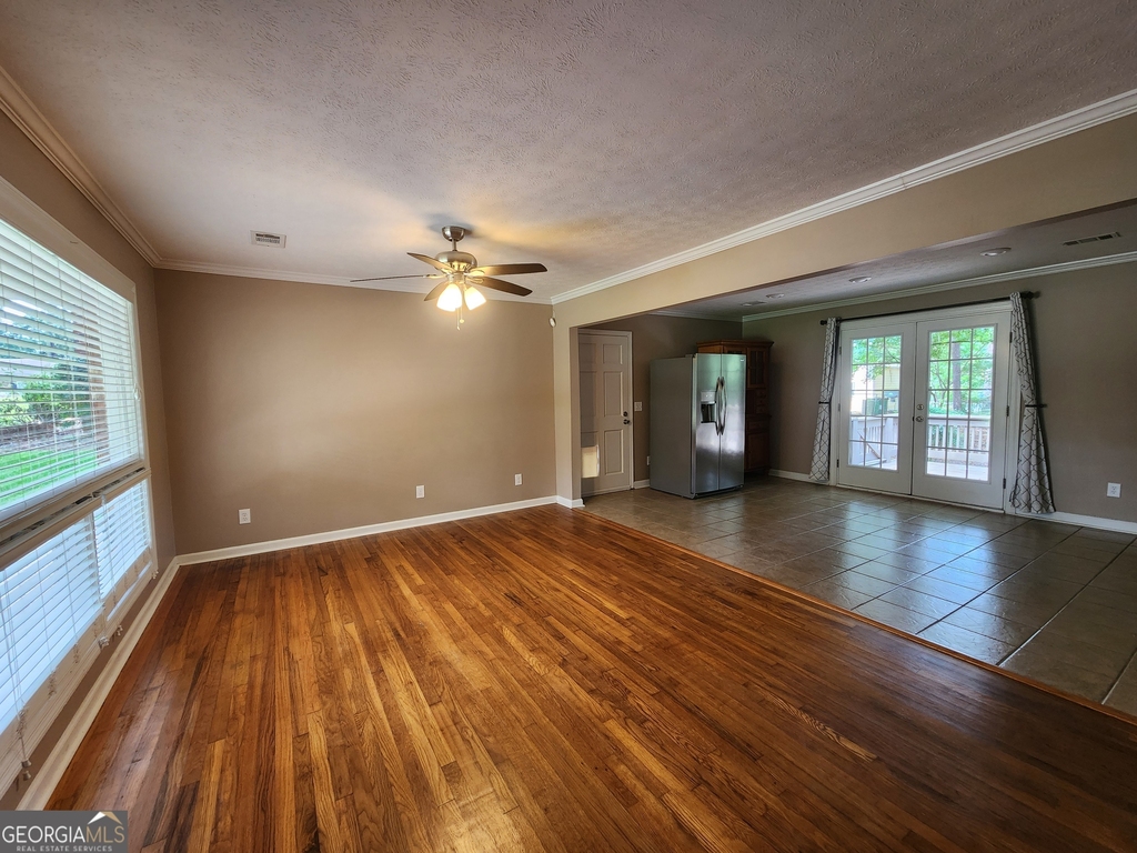 7527 Melinda Drive - Photo 7