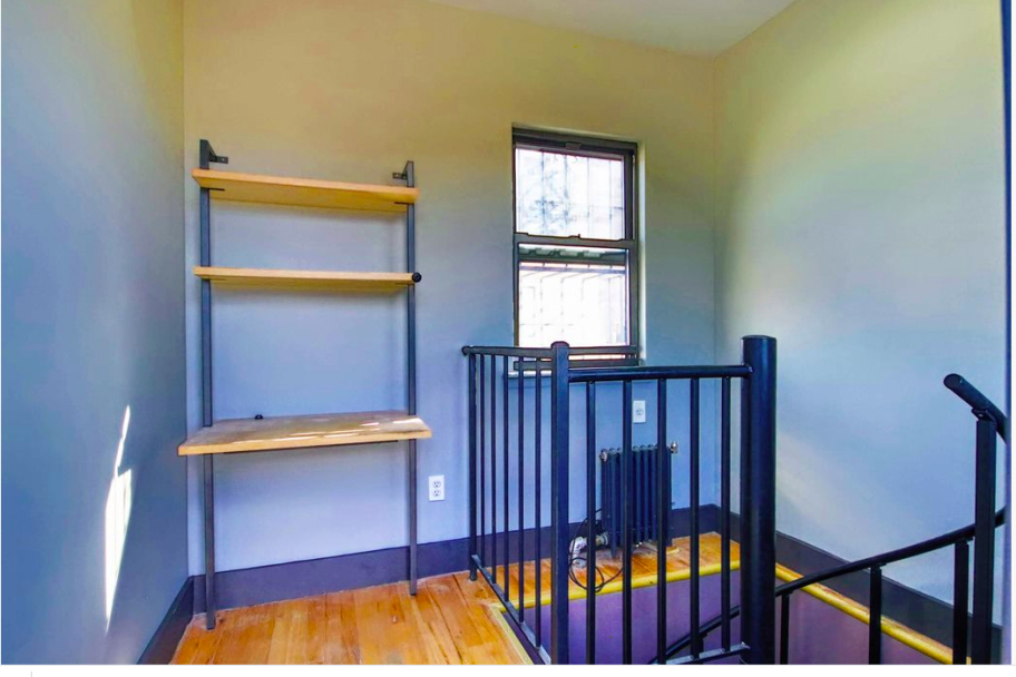  East 7th Street - Photo 1