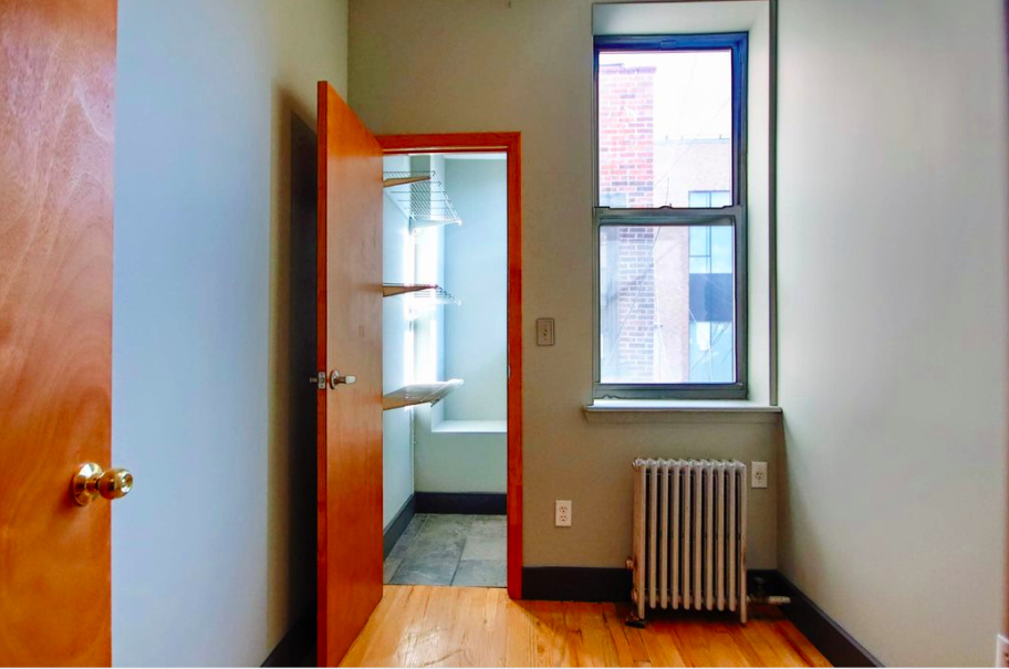  East 7th Street - Photo 4
