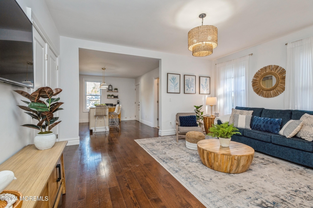 504 Ludlow Avenue - Photo 4