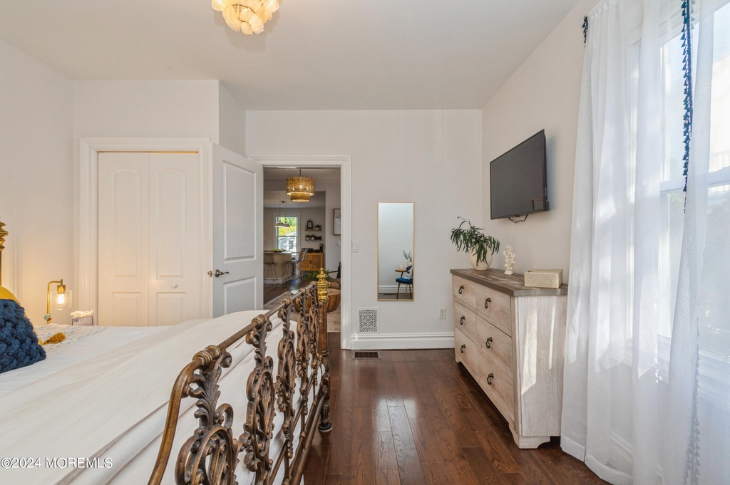 504 Ludlow Avenue - Photo 14