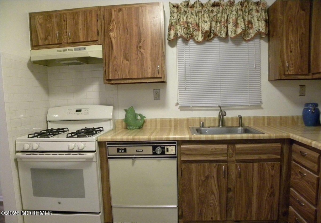 10 Whitecap Way - Photo 3