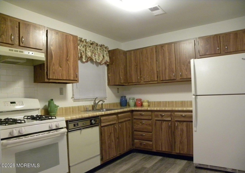 10 Whitecap Way - Photo 5