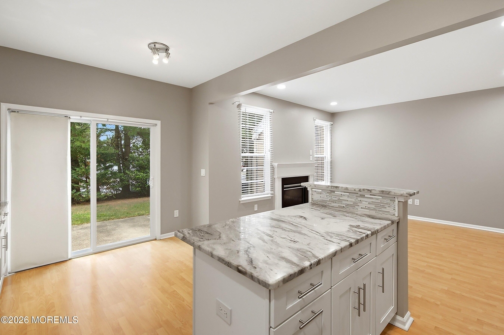 5 Manhattan Drive - Photo 6
