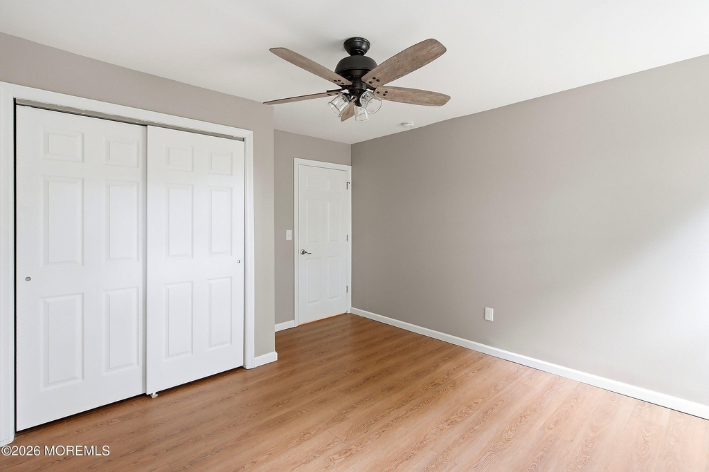 5 Manhattan Drive - Photo 15