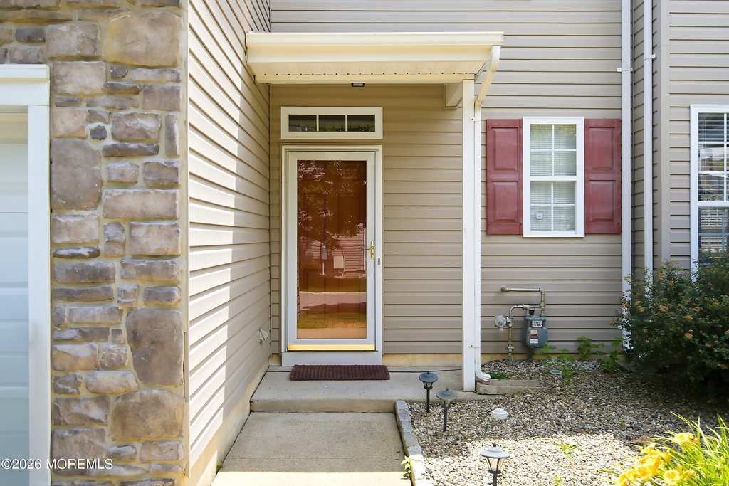 5 Manhattan Drive - Photo 1