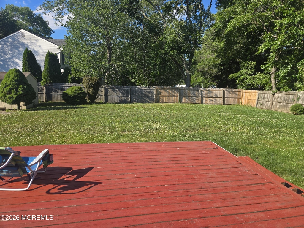 403 Simon Place - Photo 2