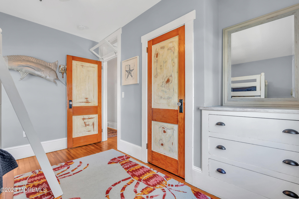 210 Roosevelt Avenue - Photo 19