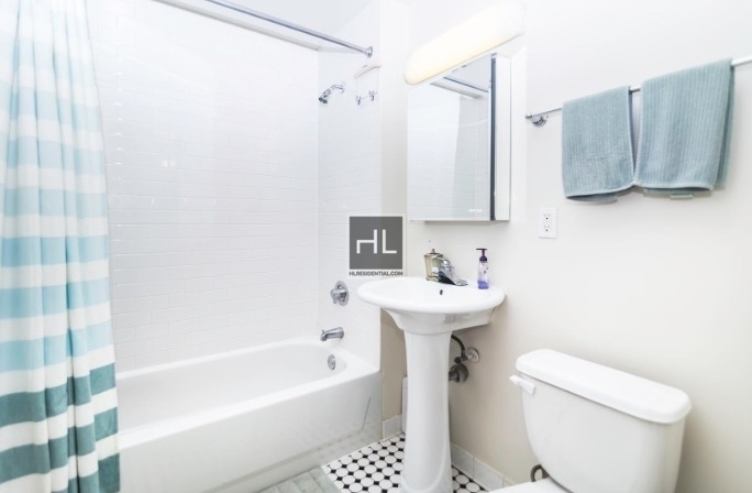 West 96th Street - Photo 3