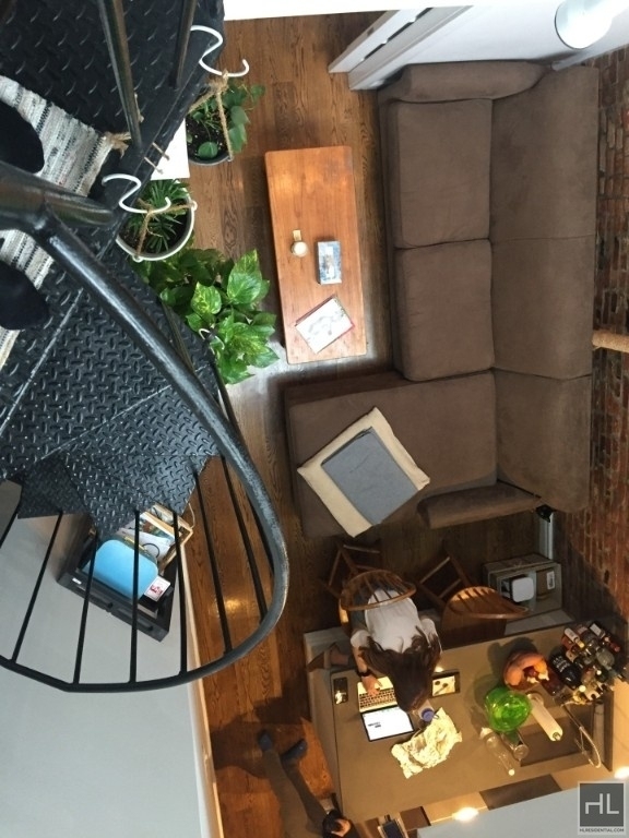 East 7th Street - Photo 1