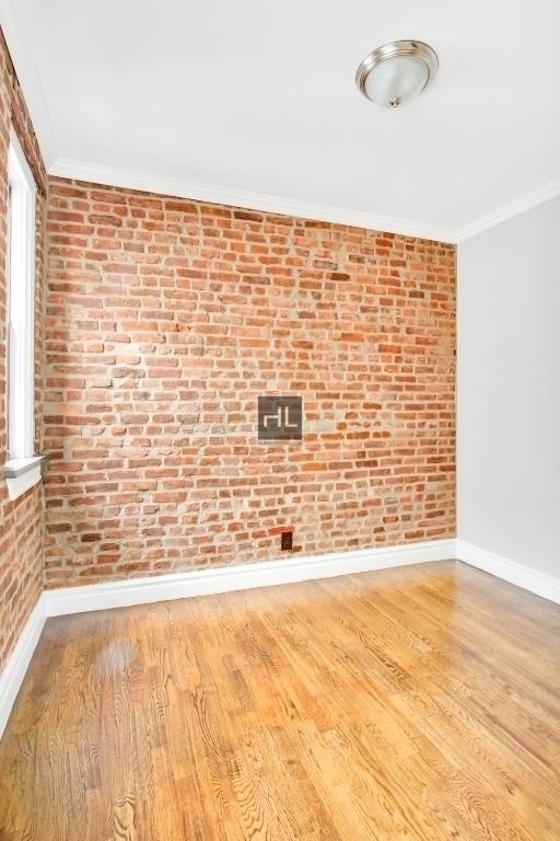 E 13th St. - Photo 3