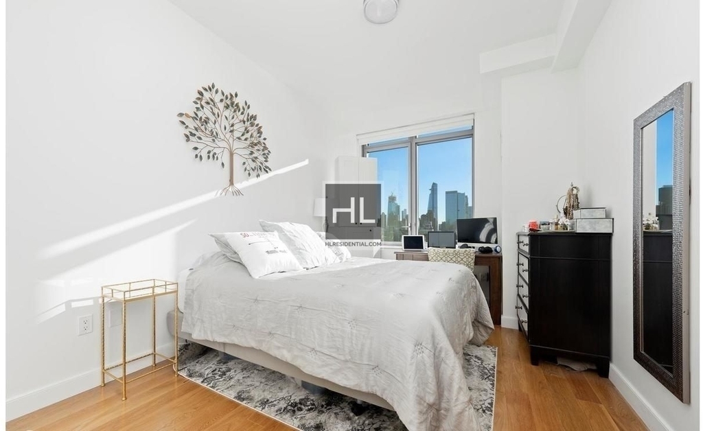West 57th Street - Photo 1