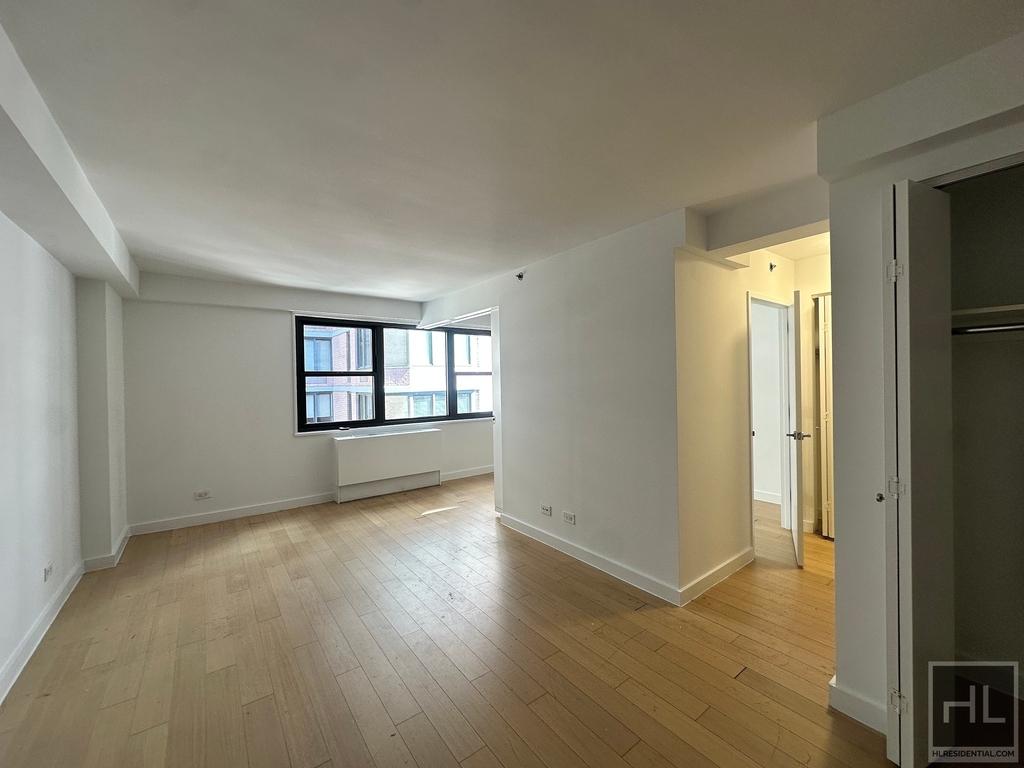 East 39th Street - Photo 1