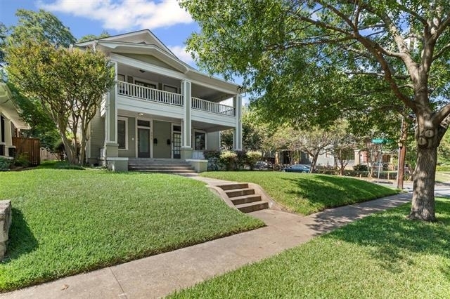 301 S Edgefield Avenue - Photo 1