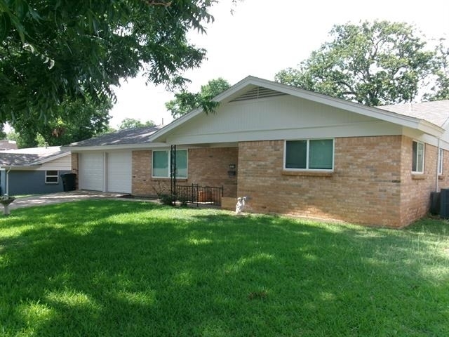 1610 Toplea Drive - Photo 1