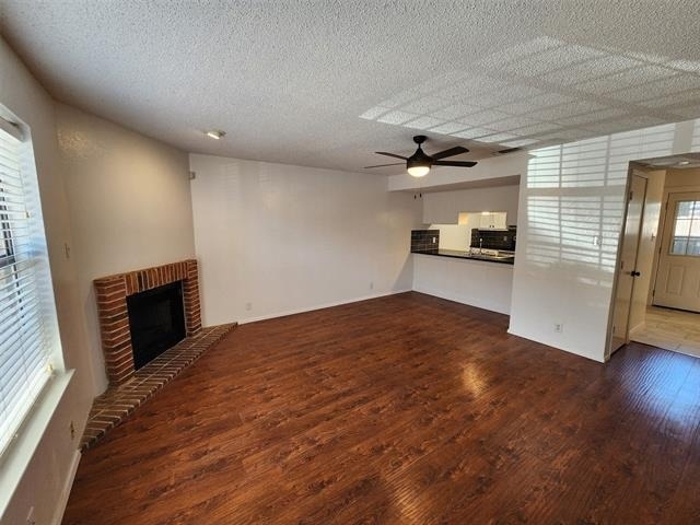 716 W Mulberry Street - Photo 2