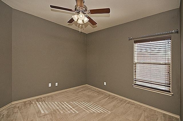 3205 Buckthorn Lane - Photo 7