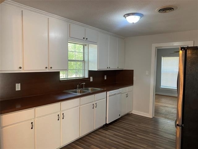 403 Marshall Street - Photo 4