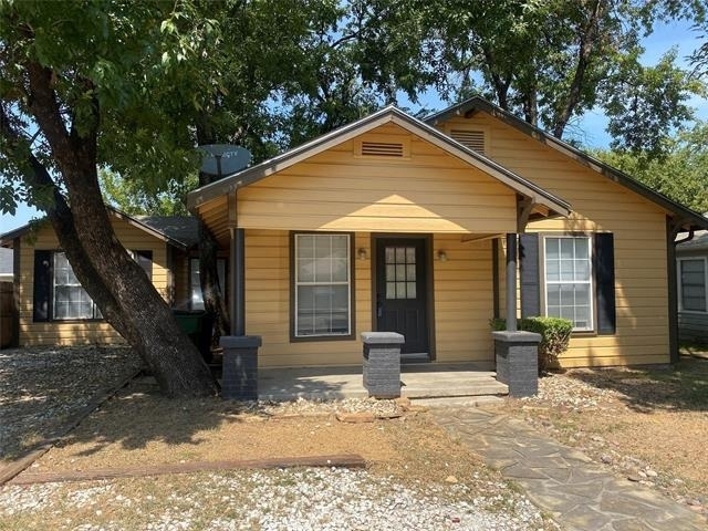 403 Marshall Street - Photo 1