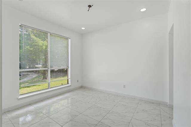 5001 Spicewood Drive - Photo 4