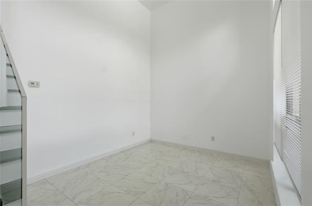 5001 Spicewood Drive - Photo 3