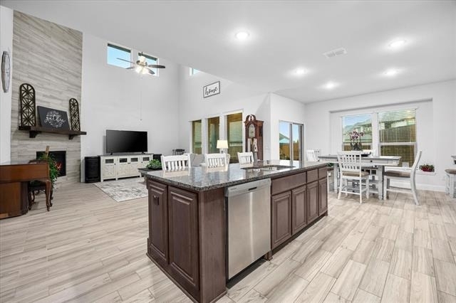 1904 Frediano Lane - Photo 12