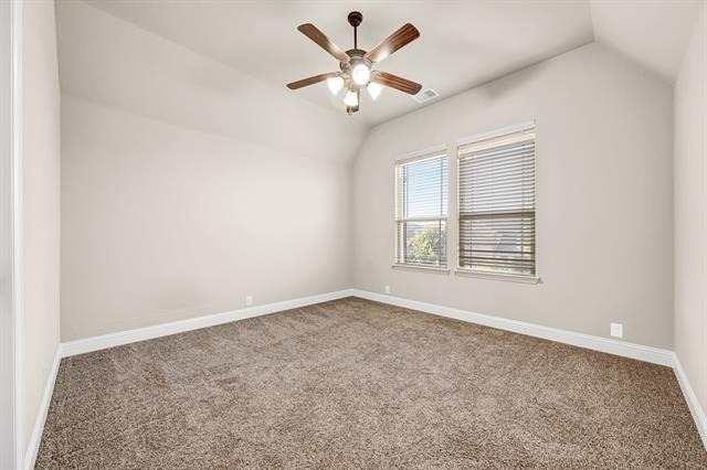 2412 Kemerton - Photo 12