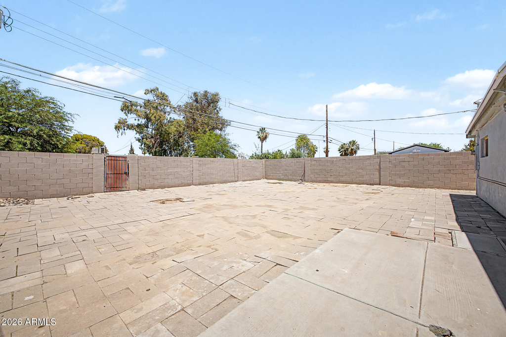 2038 E Lemon Street - Photo 27