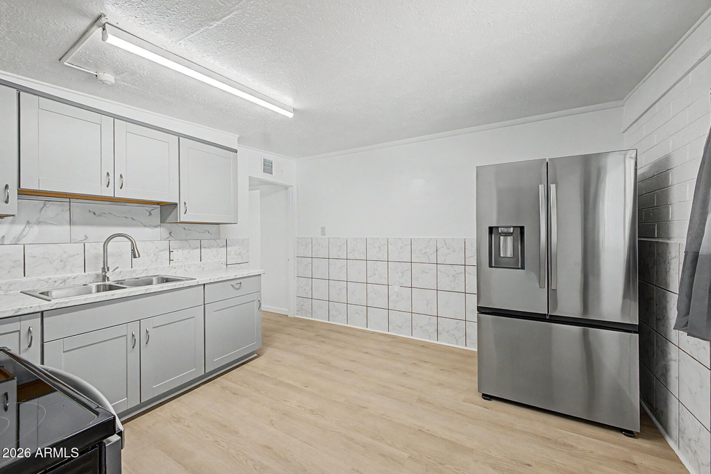 2038 E Lemon Street - Photo 8