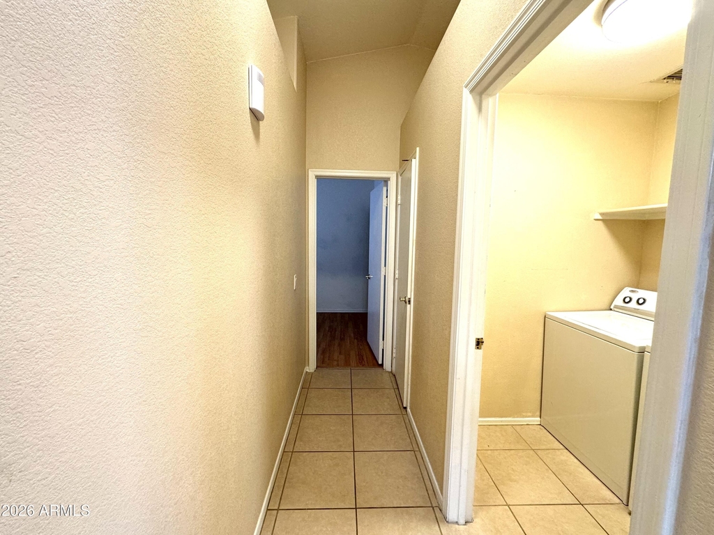 629 N Kenneth Place - Photo 12