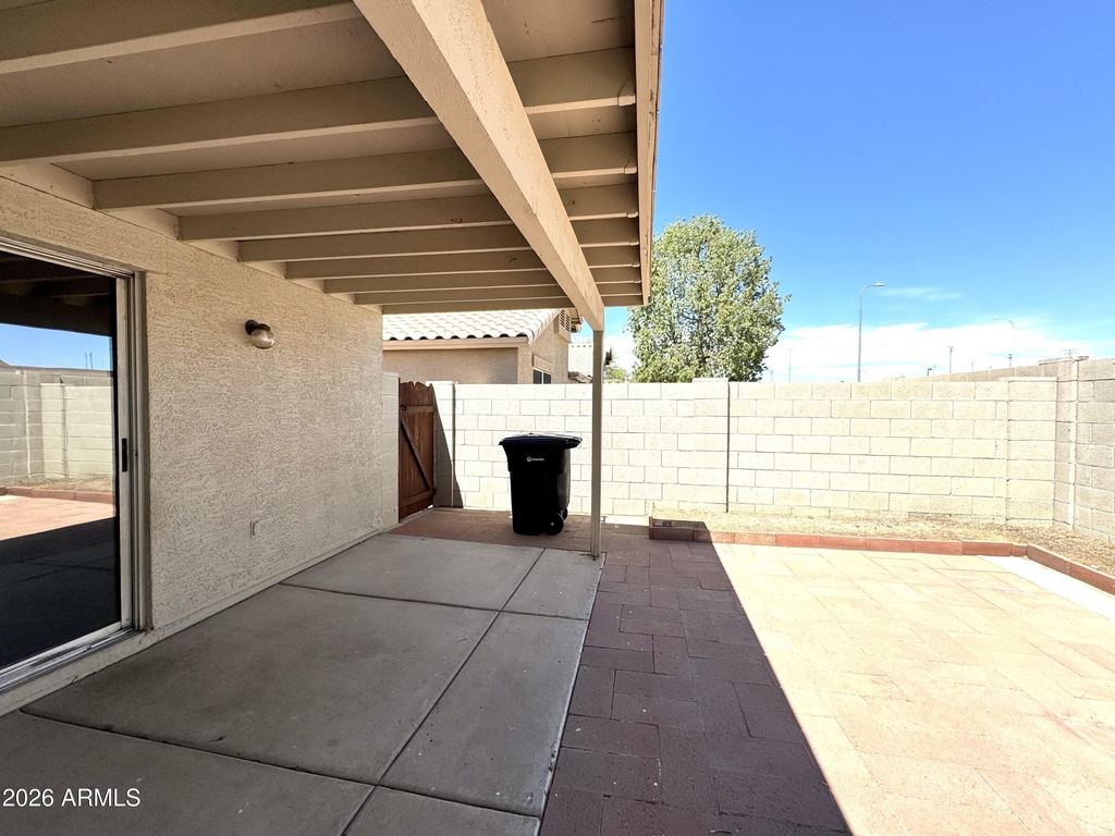629 N Kenneth Place - Photo 22