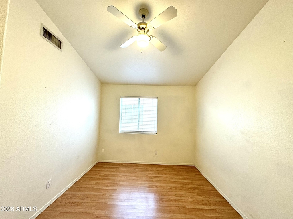 629 N Kenneth Place - Photo 13