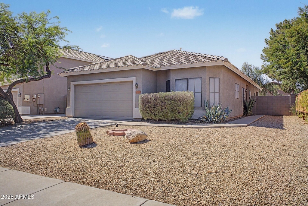 8868 W Laurel Lane - Photo 2