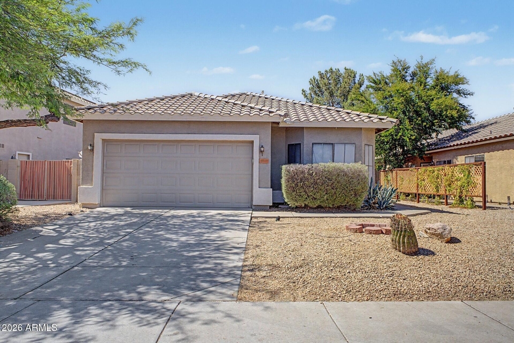 8868 W Laurel Lane - Photo 1