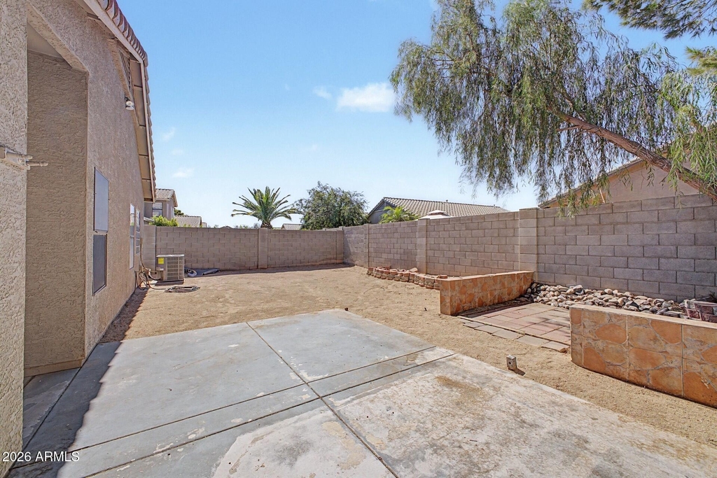 8868 W Laurel Lane - Photo 31