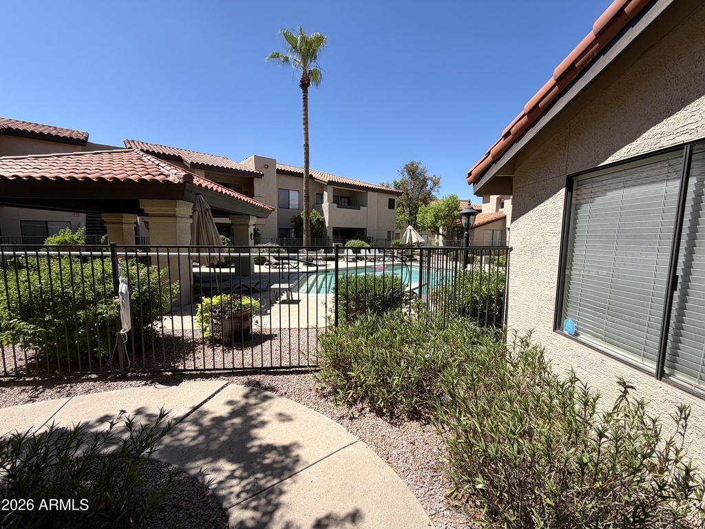 7008 E Gold Dust Avenue - Photo 6