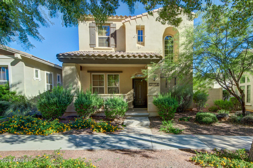 21158 W Sycamore Drive - Photo 0