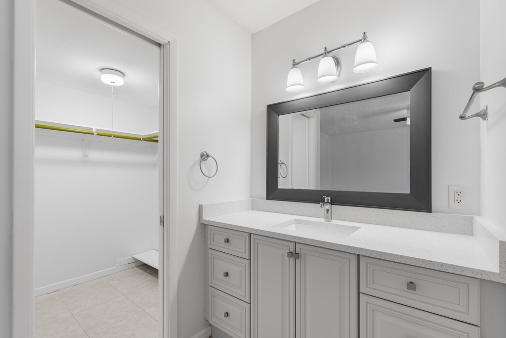 10693 N Military Trail - Photo 16